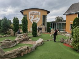 dm-akce_32_20251001-golf1